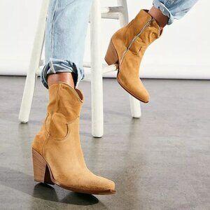 Vero Cuoio Suede Brayden Western Boots